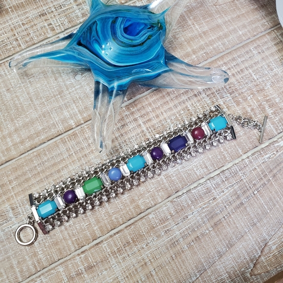 ‼️3/$25‼️ Very Pretty 18k White Gold Bracelet - Picture 2 of 4